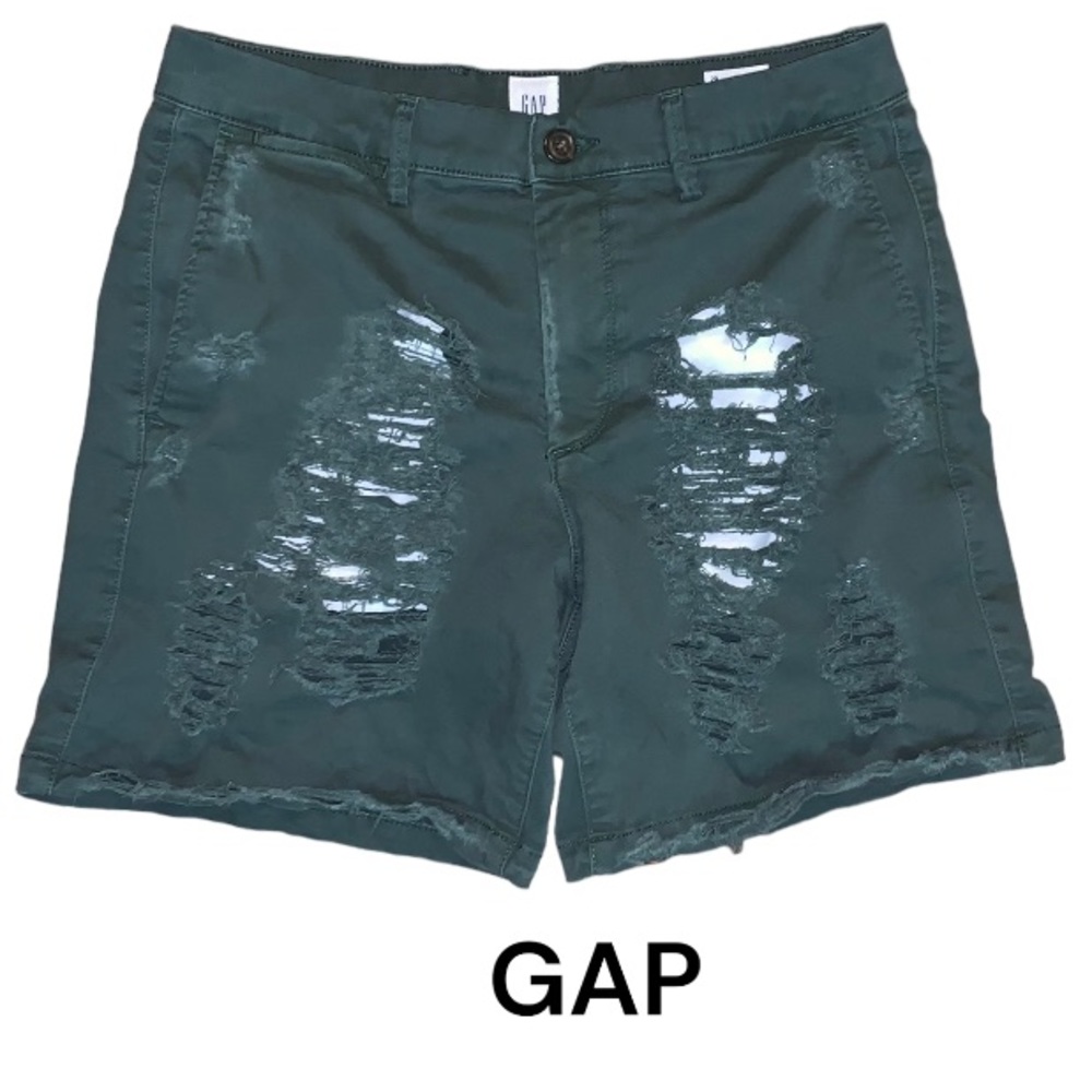 GAP - Essential Khaki 7” Short